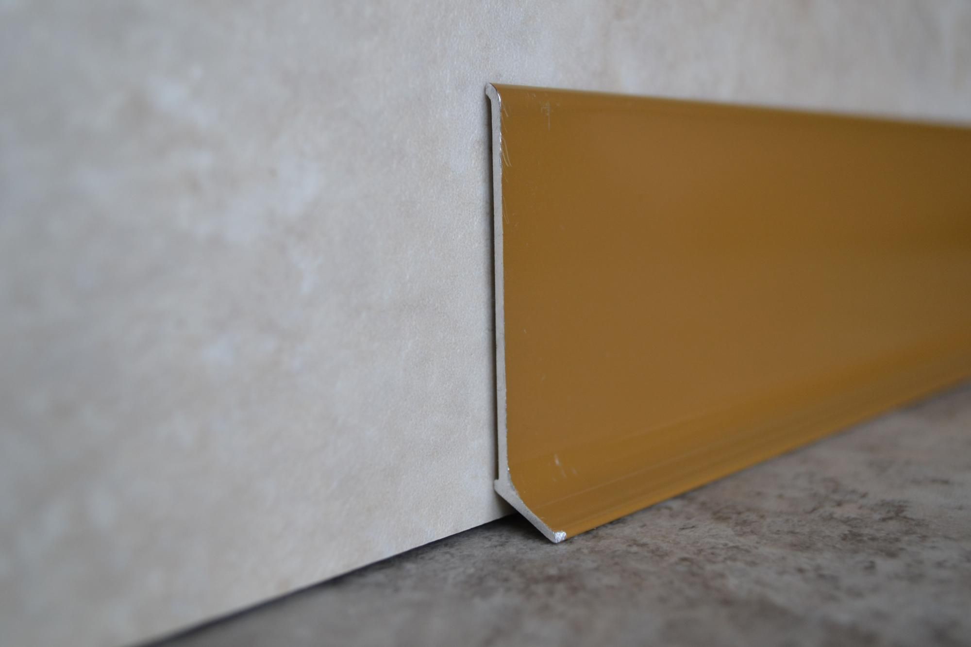 Плинтус алюминиевый L-образный золотой (2500*11*60 мм) — купить в Ижевске