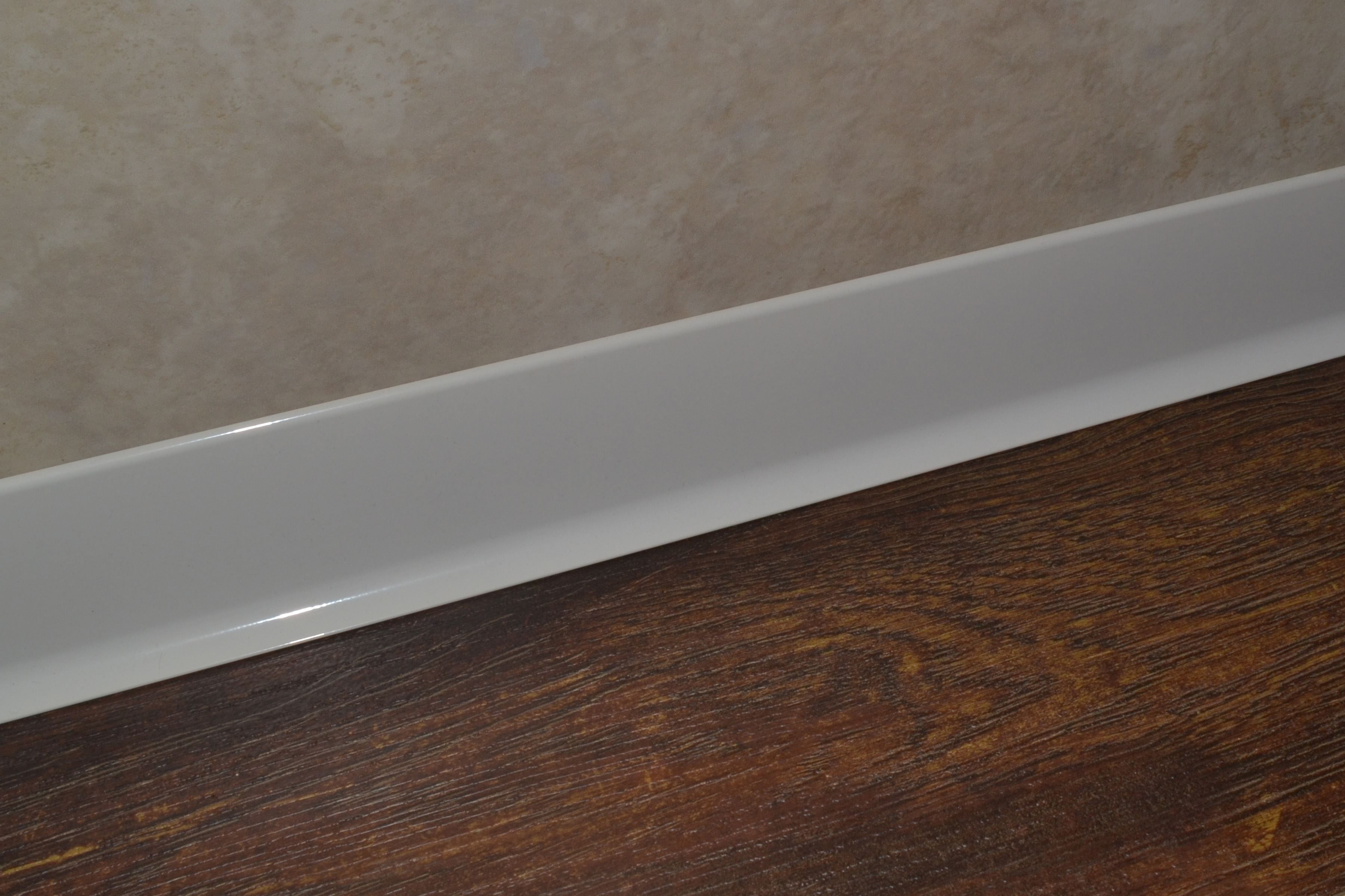 Плинтус алюминиевый L-образный серебристый (2500*11*60 мм) — купить в Ижевске