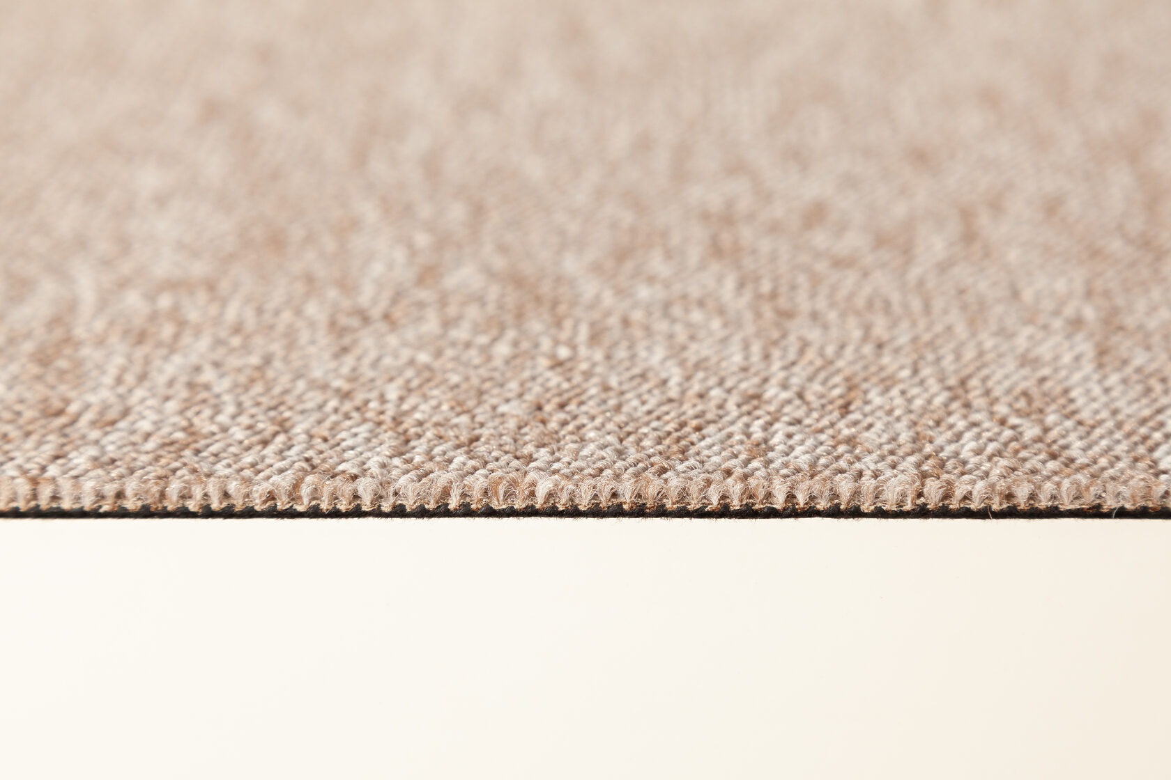 Ковровая плитка "Bonkeel" Space Beige (500*500*5,9 мм) — купить в Ижевске