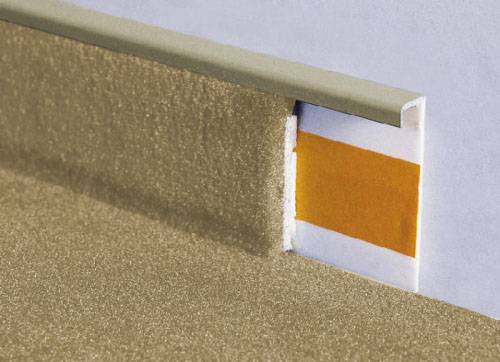 Плинтус для ковролина "Korner" Listwa светло-бежевый (2500*13,8*50 мм) — купить в Ижевске