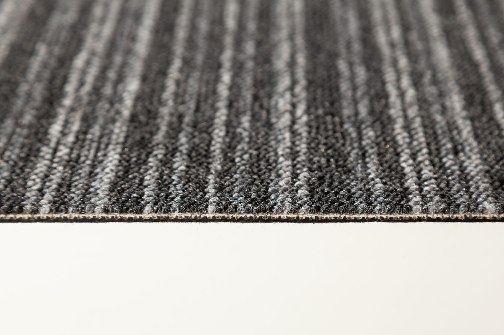 Ковровая плитка "Bonkeel" Space Strip Graphit (500*500*5,9 мм) — купить в Ижевске